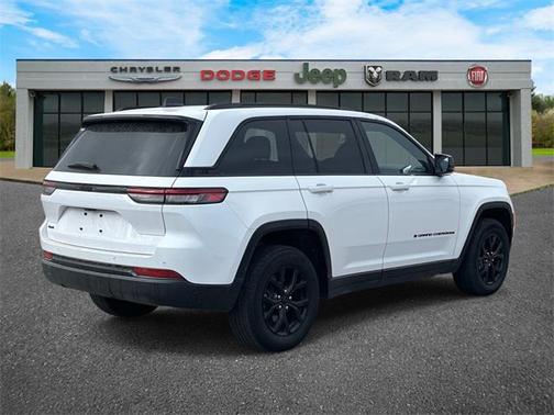2024 Jeep Grand Cherokee Altitude