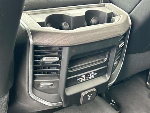 2025 RAM 3500 Laramie Crew Cab 4x4 6'4' Box