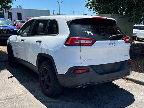 2016 Jeep Cherokee Sport