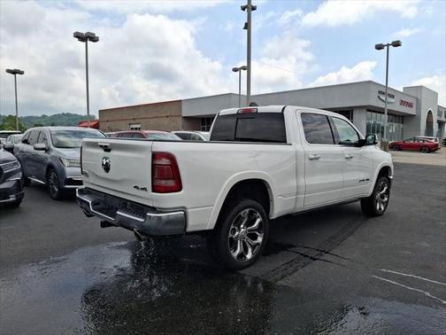 2020 RAM 1500 Laramie Longhorn Crew Cab 4x4 64' Box
