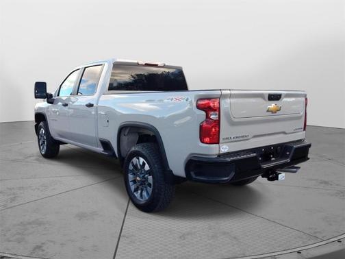 2026 Chevrolet Silverado 2500 Custom