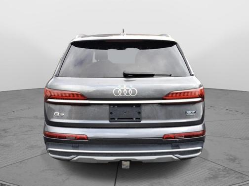 2021 Audi Q7 45 Premium