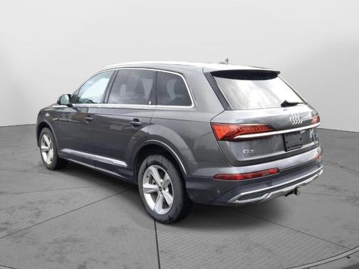 2021 Audi Q7 45 Premium