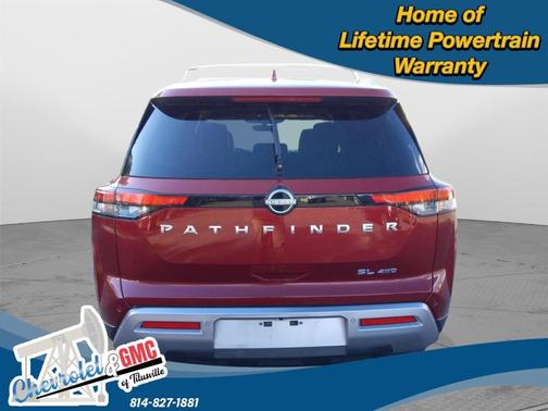 2024 Nissan Pathfinder SL