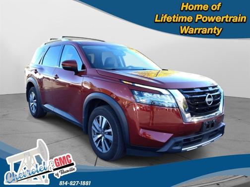 2024 Nissan Pathfinder SL