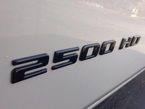 2026 Chevrolet Silverado 2500 Custom