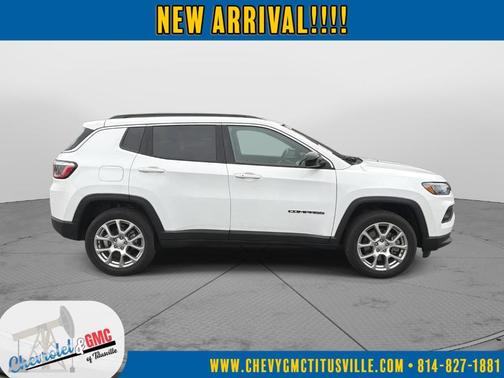 Bright White Clearcoat 2023 Jeep Compass Latitude Lux