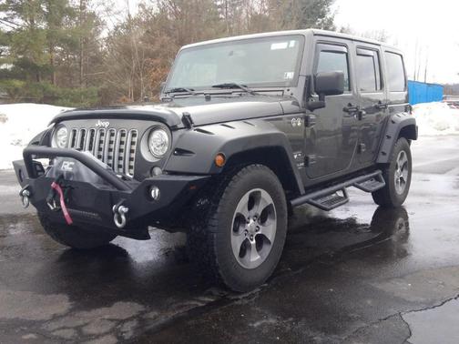 2017 Jeep Wrangler Unlimited Sahara