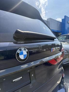 2022 BMW X7 M50i