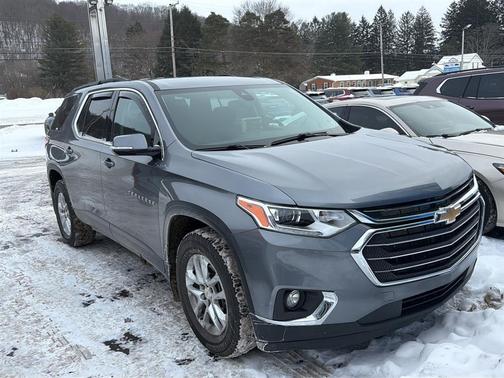 2020 Chevrolet Traverse LT Cloth