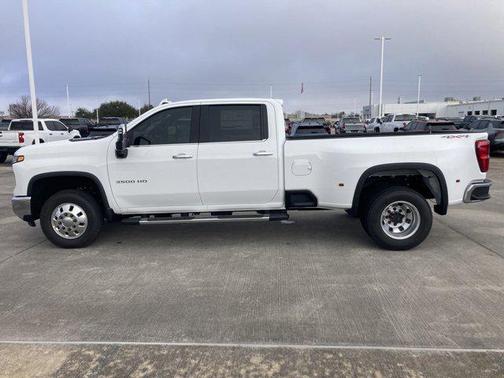 2025 Chevrolet Silverado 3500 LTZ