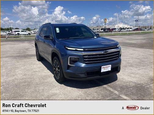 2025 Chevrolet Traverse LT