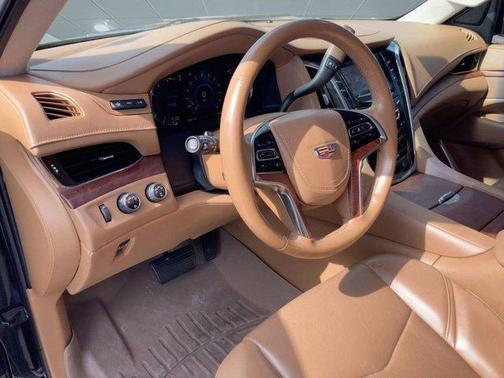 2016 Cadillac Escalade Platinum