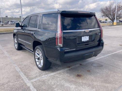 2016 Cadillac Escalade Platinum