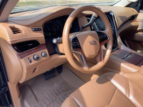 2016 Cadillac Escalade Platinum