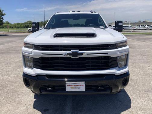 2025 Chevrolet Silverado 2500 Custom