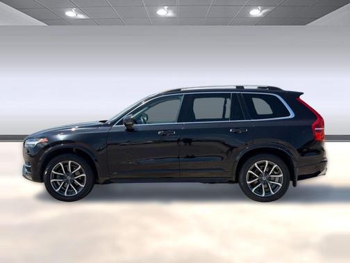 Onyx Black Metallic 2018 Volvo XC90 T5 Momentum