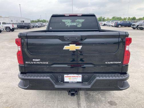 2025 Chevrolet Silverado 1500 Custom