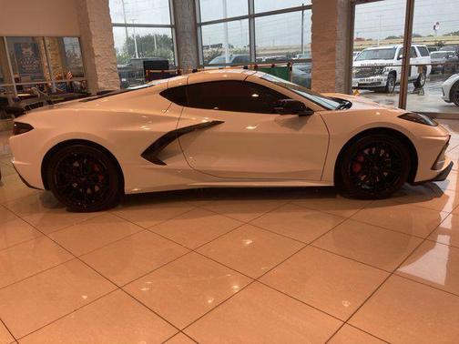 2025 Chevrolet Corvette Stingray w/3LT