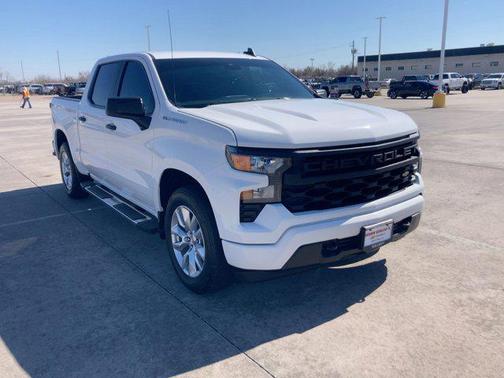 2024 Chevrolet Silverado 1500 Custom
