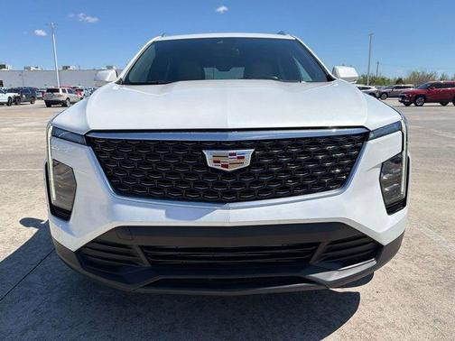 2024 Cadillac XT4 Luxury