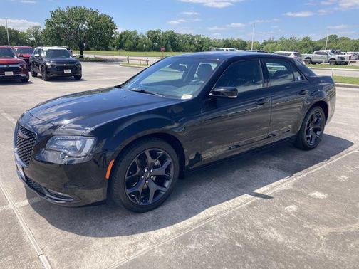 2023 Chrysler 300 S