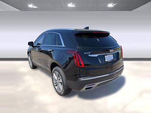 Stellar Black Metallic 2026 Cadillac XT5 Premium Luxury