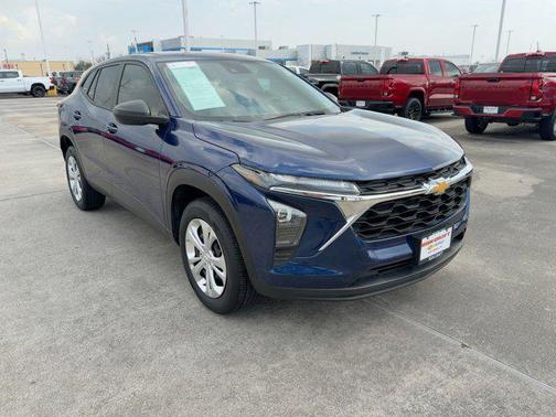 2024 Chevrolet Trax LS