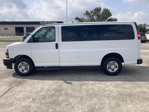 2019 Chevrolet Express 2500 LS