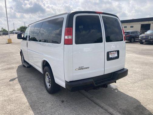 2019 Chevrolet Express 2500 LS