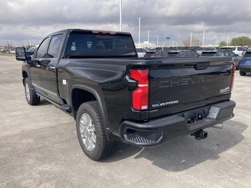 2025 Chevrolet Silverado 2500 High Country