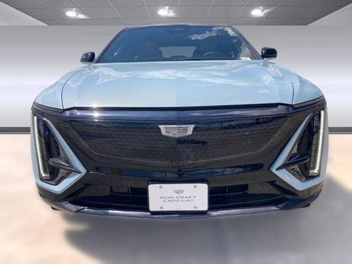 2025 Cadillac LYRIQ Sport