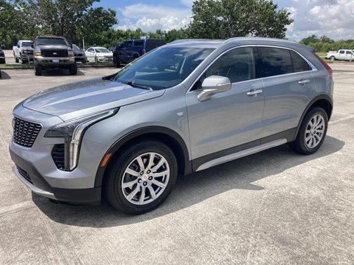 2023 Cadillac XT4 Premium Luxury