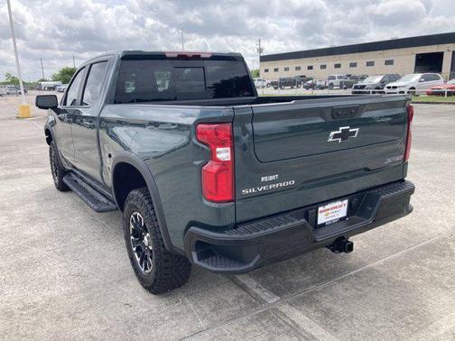 2025 Chevrolet Silverado 1500 ZR2