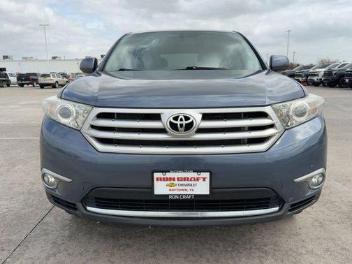 2013 Toyota Highlander SE