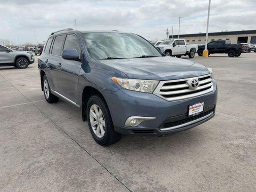 2013 Toyota Highlander SE