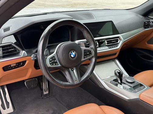 Mineral White Metallic 2022 BMW M440 i