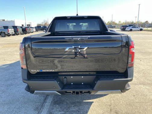 2025 Chevrolet Silverado EV LT