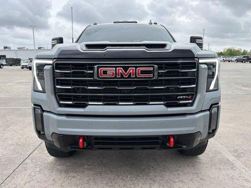 2024 GMC Sierra 2500 AT4