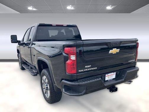 2025 Chevrolet Silverado 2500 Custom