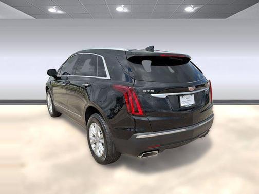 Stellar Black Metallic 2024 Cadillac XT5 Luxury