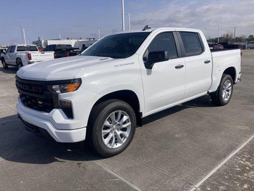 2025 Chevrolet Silverado 1500 Custom