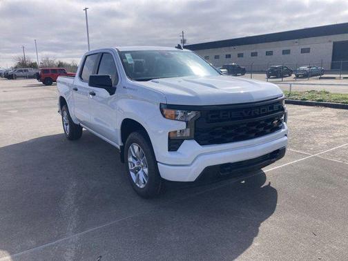 2025 Chevrolet Silverado 1500 Custom
