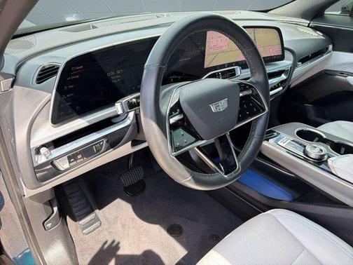 Emerald Lake Metallic 2024 Cadillac LYRIQ Sport