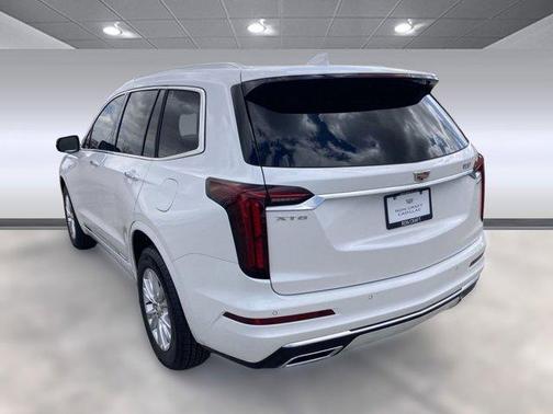 2025 Cadillac XT6 Luxury FWD