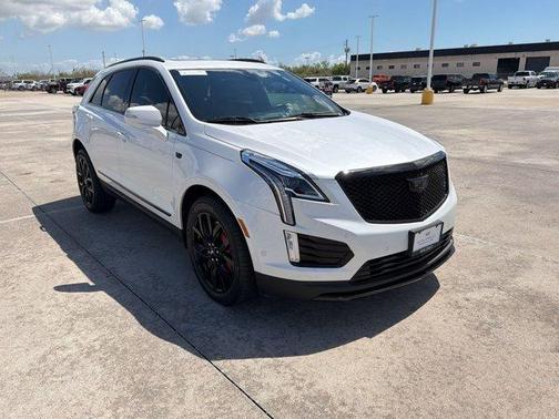Crystal White Tricoat 2023 Cadillac XT5 Sport