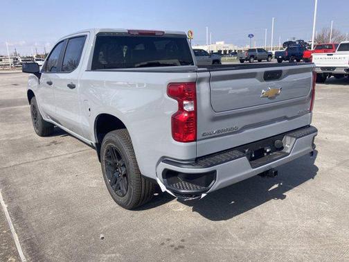 2025 Chevrolet Silverado 1500 Custom