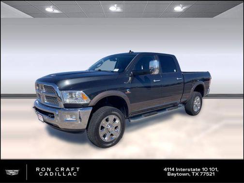 2017 RAM 2500 Laramie Crew Cab 4x4 6'4' Box
