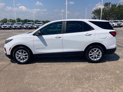2022 Chevrolet Equinox LS