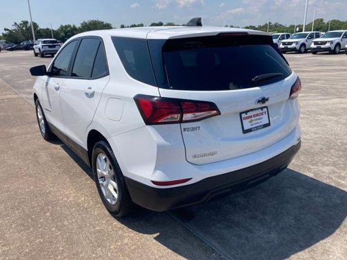 2022 Chevrolet Equinox LS